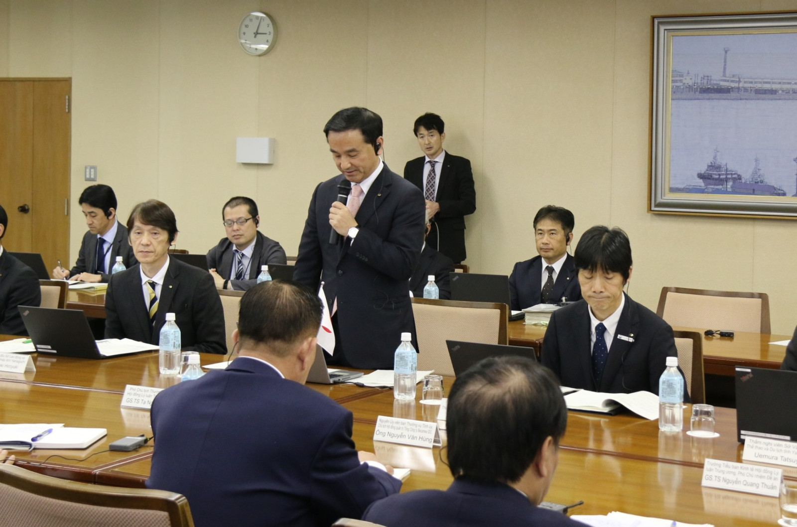 Các đại biểu tham dự tọa đàm tại Yamaguchi, Nhật Bản.